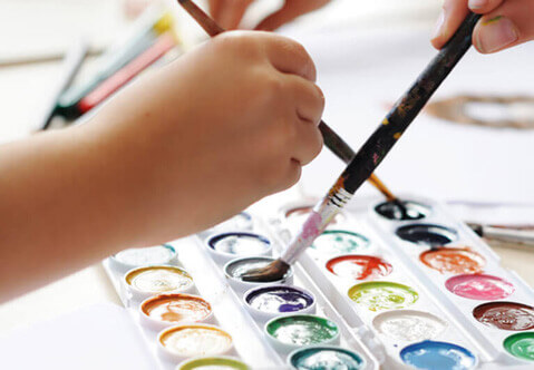 Children with watercolors